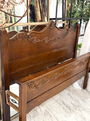 Antique carved wood bed w/rails