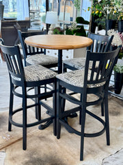 Pub table & 4 chairs