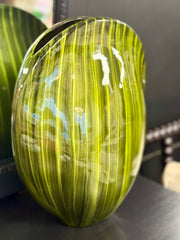 Green tortoise shell style vase w/2 white floral stem bundles