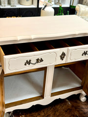 French Provincial server