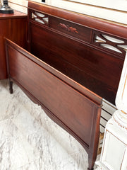 Duncan Phyfe vintage full bed w/rails
