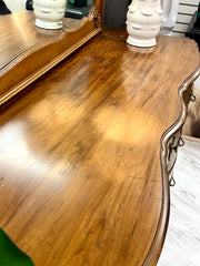 Bassett French Provincial dresser w/mirror