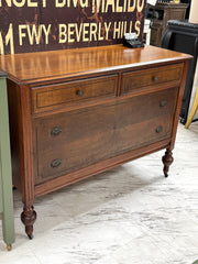 Vintage 4-drawer dresser on casters