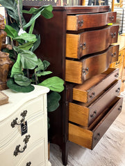Antique chest of drawers
