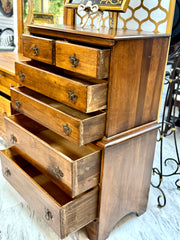 Vintage chest of drawers