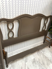 French Provincial full bed w/rails