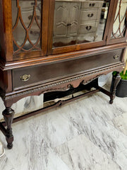 Vintage China Cabinet w/wavy glass ￼