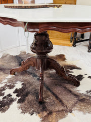 Vintage pedestal table w/6 chairs