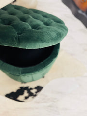 Tufted round velvet ottoman