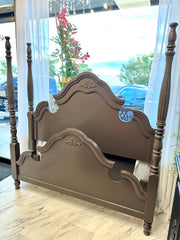 Vintage queen bed w/rails