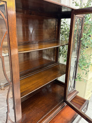 Vintage China Cabinet w/wavy glass ￼
