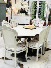 Vintage pedestal table w/6 chairs