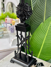 Lion head lamp
