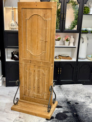 Decorative door on stand