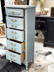 French Provincial lingerie chest ￼
