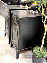Vintage French style nightstand pair (2)