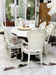 Vintage pedestal table w/6 chairs