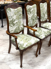 Vintage French Provincial table & 4 chairs ￼