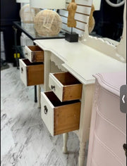 Vintage vanity w/mirror