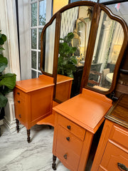 Antique vanity on casters w/foldable mirror ￼