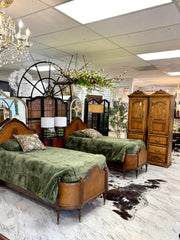 Pair of antique twin beds w/rails