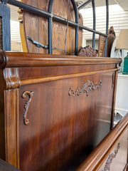 Carved wood queen/full bed w/rails