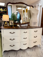 French Provincial 4-pc. bedroom set ￼