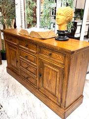 Credenza/sideboard