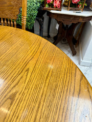 Vintage pedestal dining table w/6 chairs & leaf