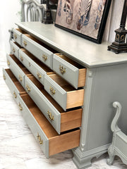 Vintage dresser