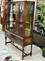 Vintage China Cabinet w/wavy glass ￼