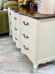 French Provincial 4-pc. bedroom set ￼