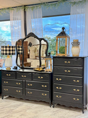 French Provincial dresser, w/mirror & chest ￼
