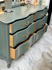 French Provincial dresser ￼