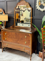 Vintage Berkey & Gay Dresser w/mirror