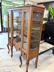 Queen Anne China cabinet w/wood shelves