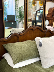 French Provincial 4-pc. bedroom set ￼