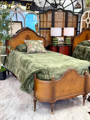 Pair of antique twin beds w/rails
