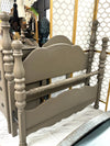 Vintage full bed w/rails (cocoa)