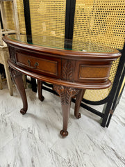 Queen Anne display table