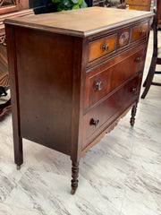 Vintage 3-drawer chest on casters