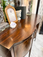 Vintage sideboard/buffet