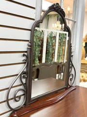 Vintage style dresser w/mirror