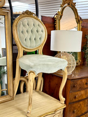French Provincial chair w/tufted back