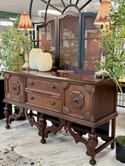 Vintage Jacobean sideboard/buffet ￼