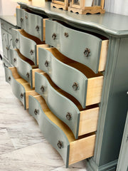 Tall 8-drawer dresser