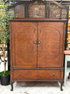 Vintage wardrobe/chifferobe ￼