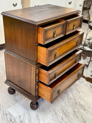 Vintage 5-drawer chest ￼
