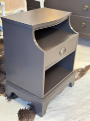 Vintage Duncan Phyfe chest