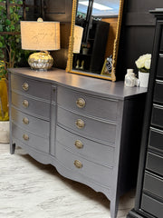Vintage Duncan Phyfe dresser ￼
